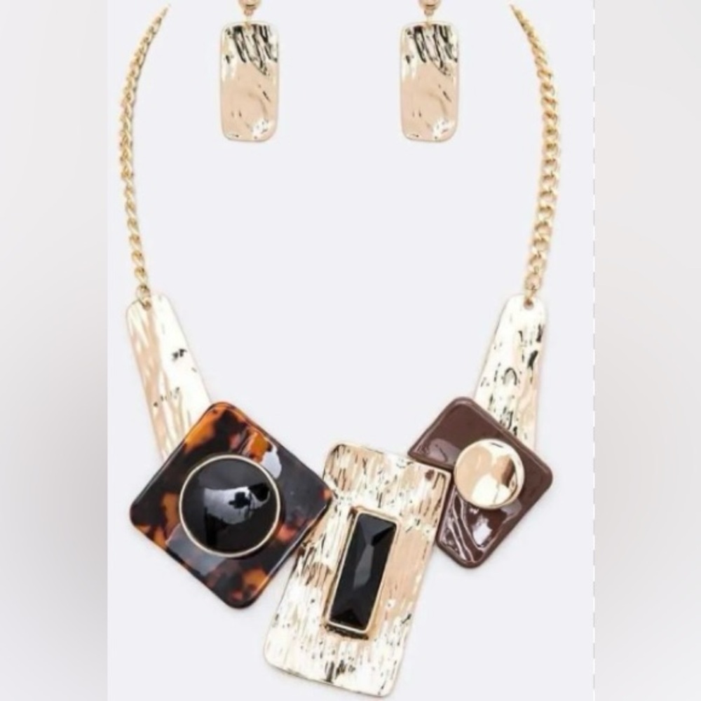 🌺Multi-Color Statement Necklace and Earring Set